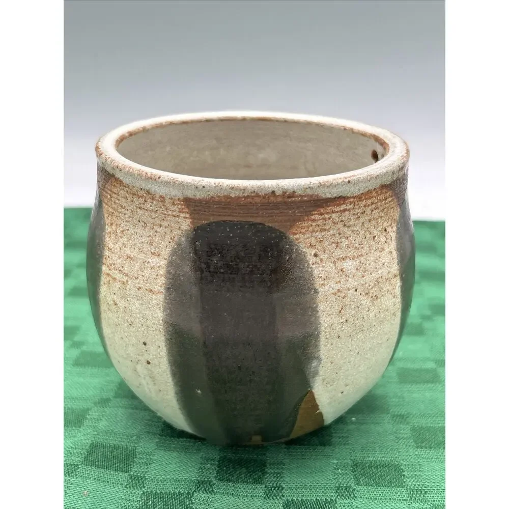Studio Artist Signed Handmade Pottery Small Pot Signed Zweiger